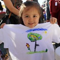 Kids make bird t-shirts to connect with nature in Nevada