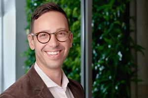 Craig Holland headshot.