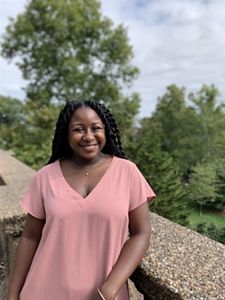 Darleen Underwood headshot.