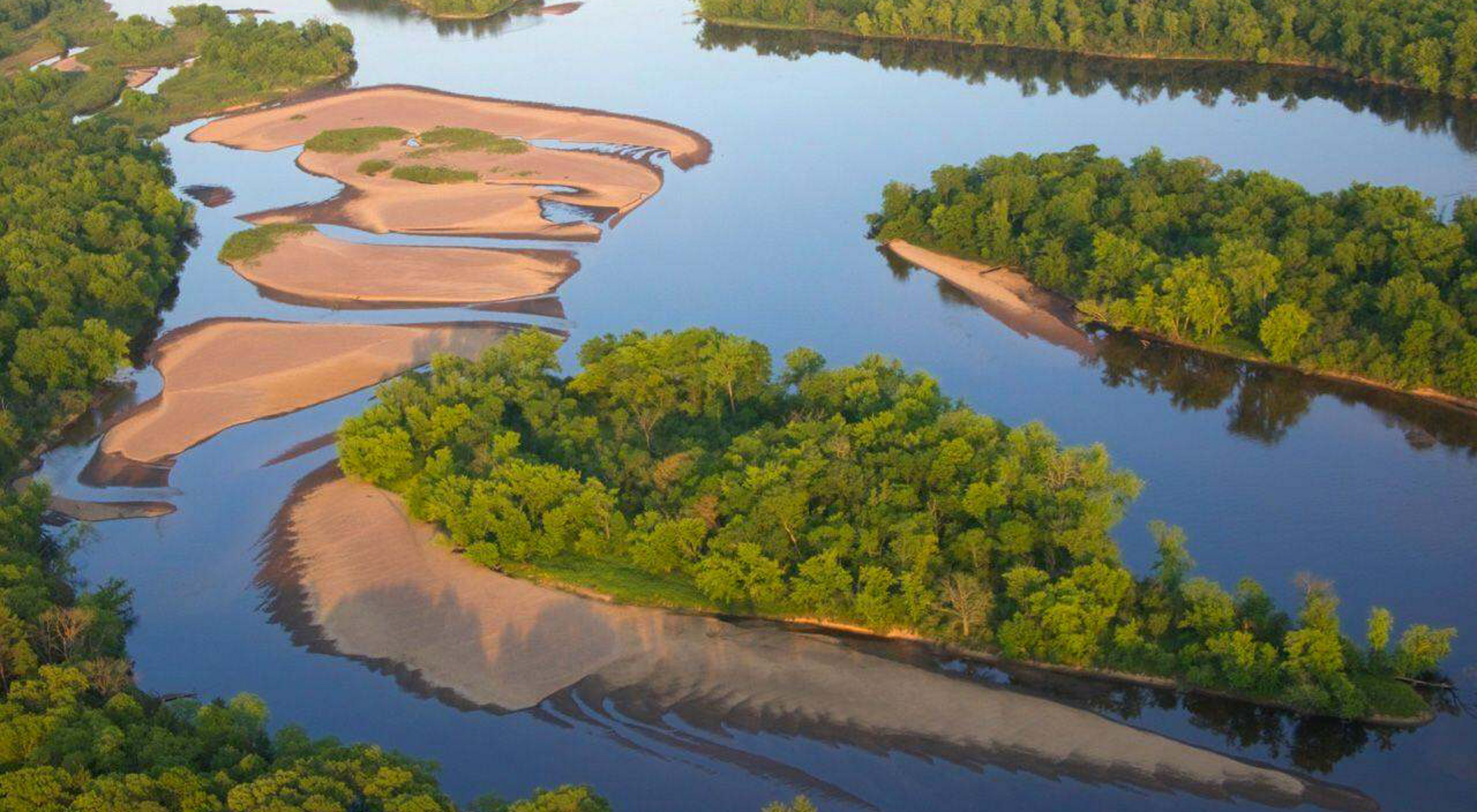An aerial view of sandbars and islands in the Wisconsin River valley.
