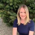 Headshot of Abby Scott.