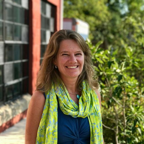 Headshot of Chesapeake Bay Agriculture Program Director Amy Jacobs