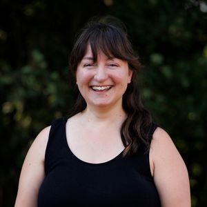 A headshot of Anna Ormiston.