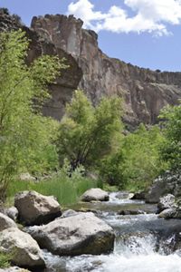 Rocky cliffs run along Aravaipa Creek.