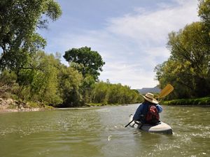 Kayaking the Verde River near Camp Verde, Arizona. Flow has increased in this 20-mile stretch due to TNC partnerships with irrigators.