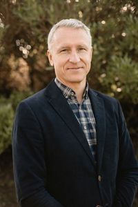 Headshot of Erik von Eyndhoven.