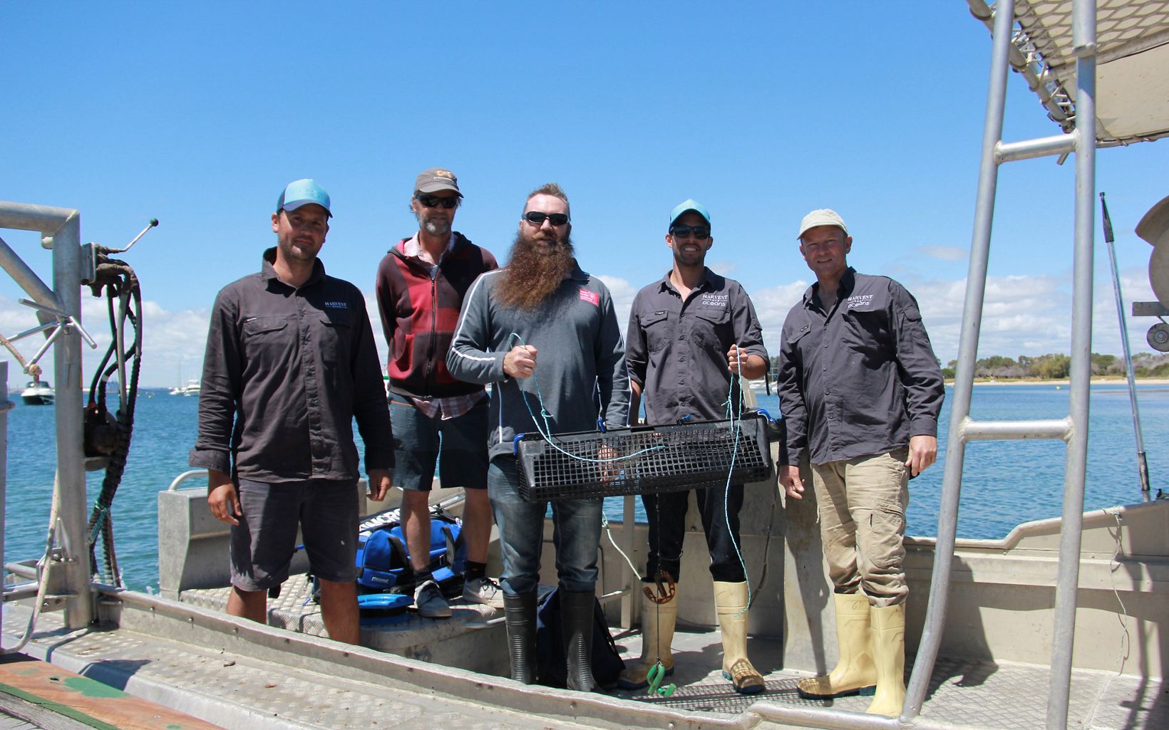 Richard Campbell, TNC (second from the left) with Alan Cottingham, Murdoch University (third from the left) and our partners at Harvest Road Oceans 
