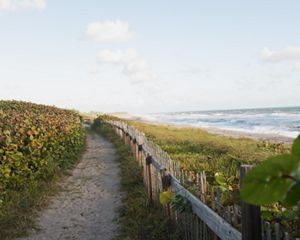Photo of a coastal trail along a Florida beach at Blowing Rocks Preserve.