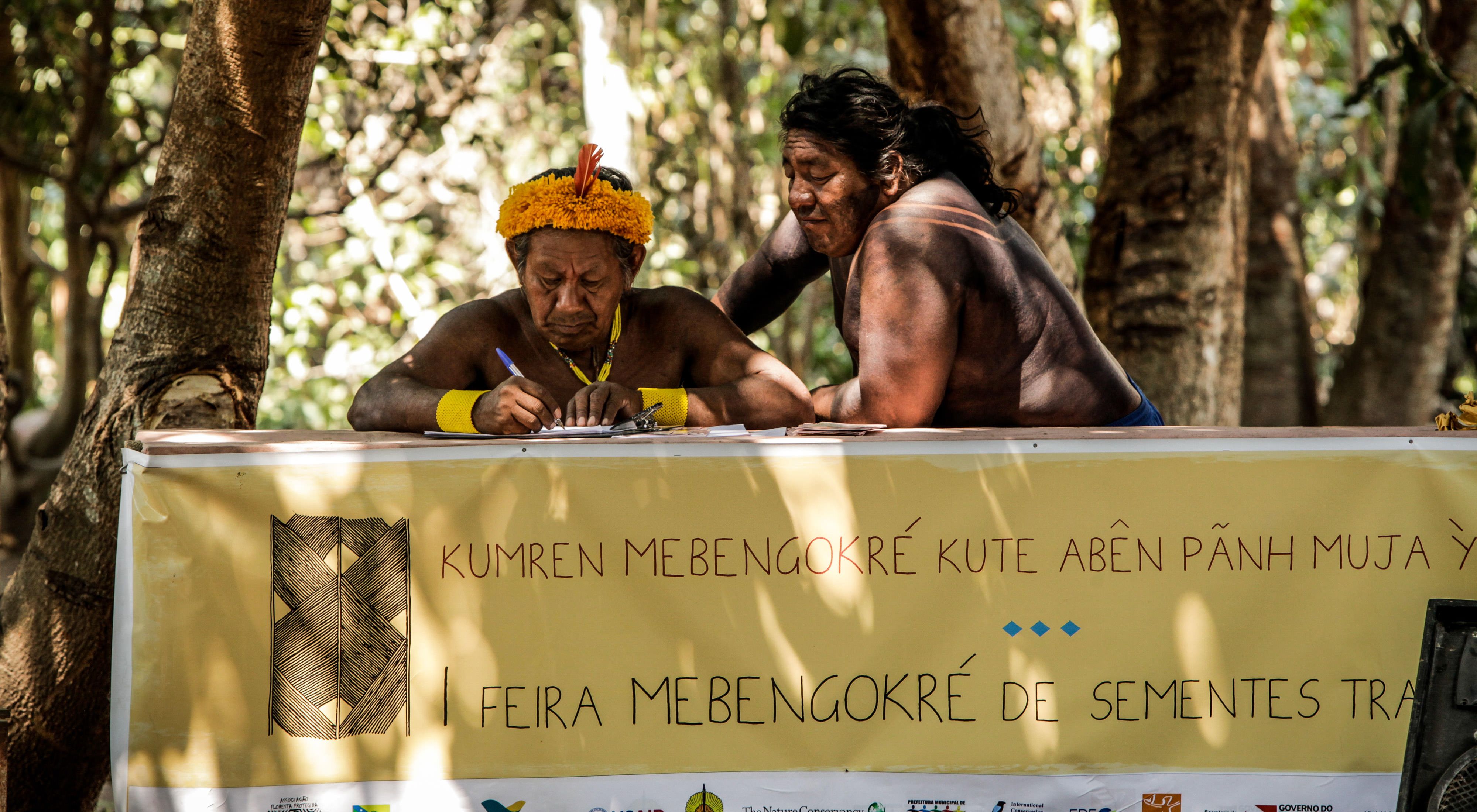 
Povos Indígenas na aldeia Kokraimoro, em São Félix do Xingu, Amazônia Brasileira.