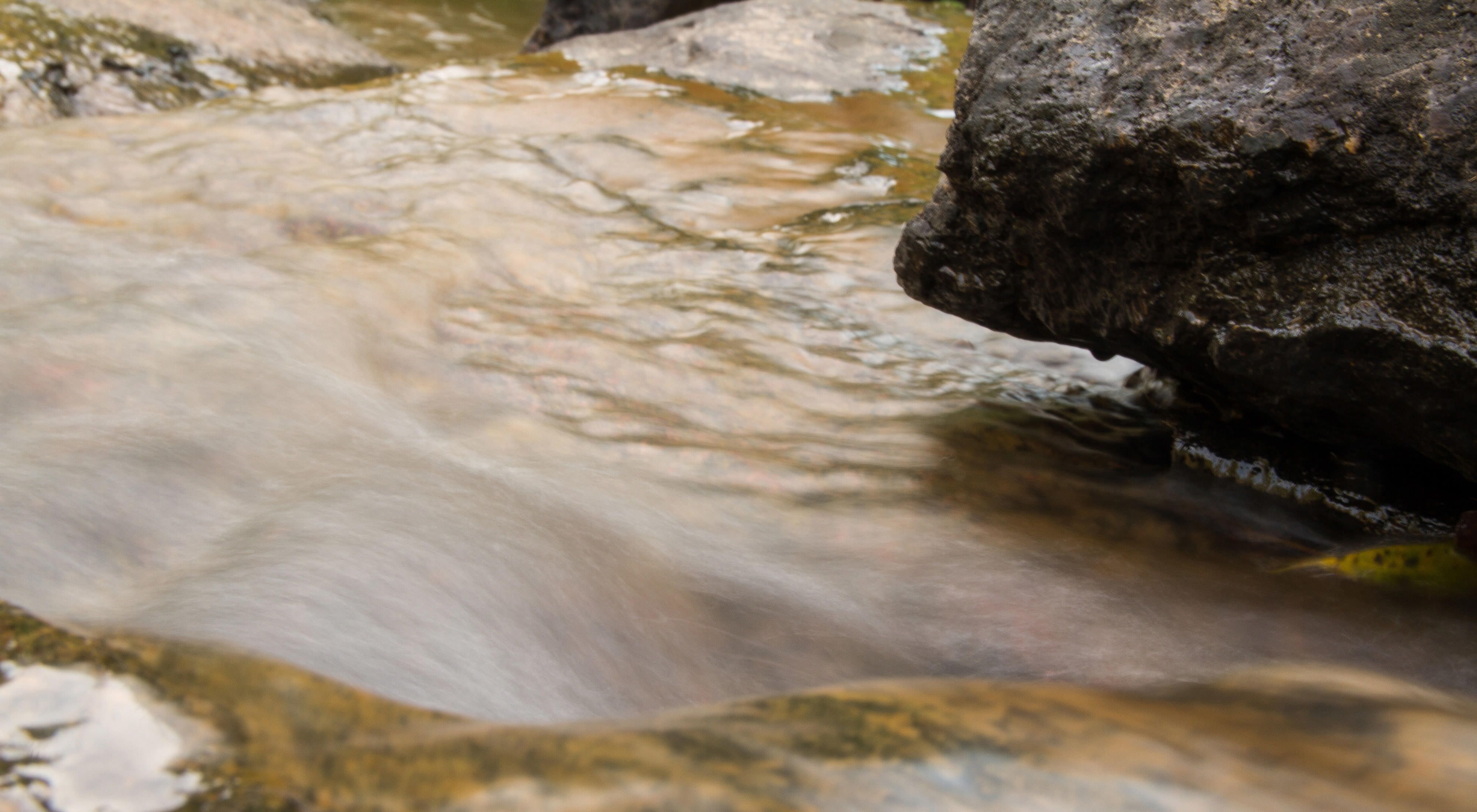 Água no Rio Jaguari, em Extrema-MG.