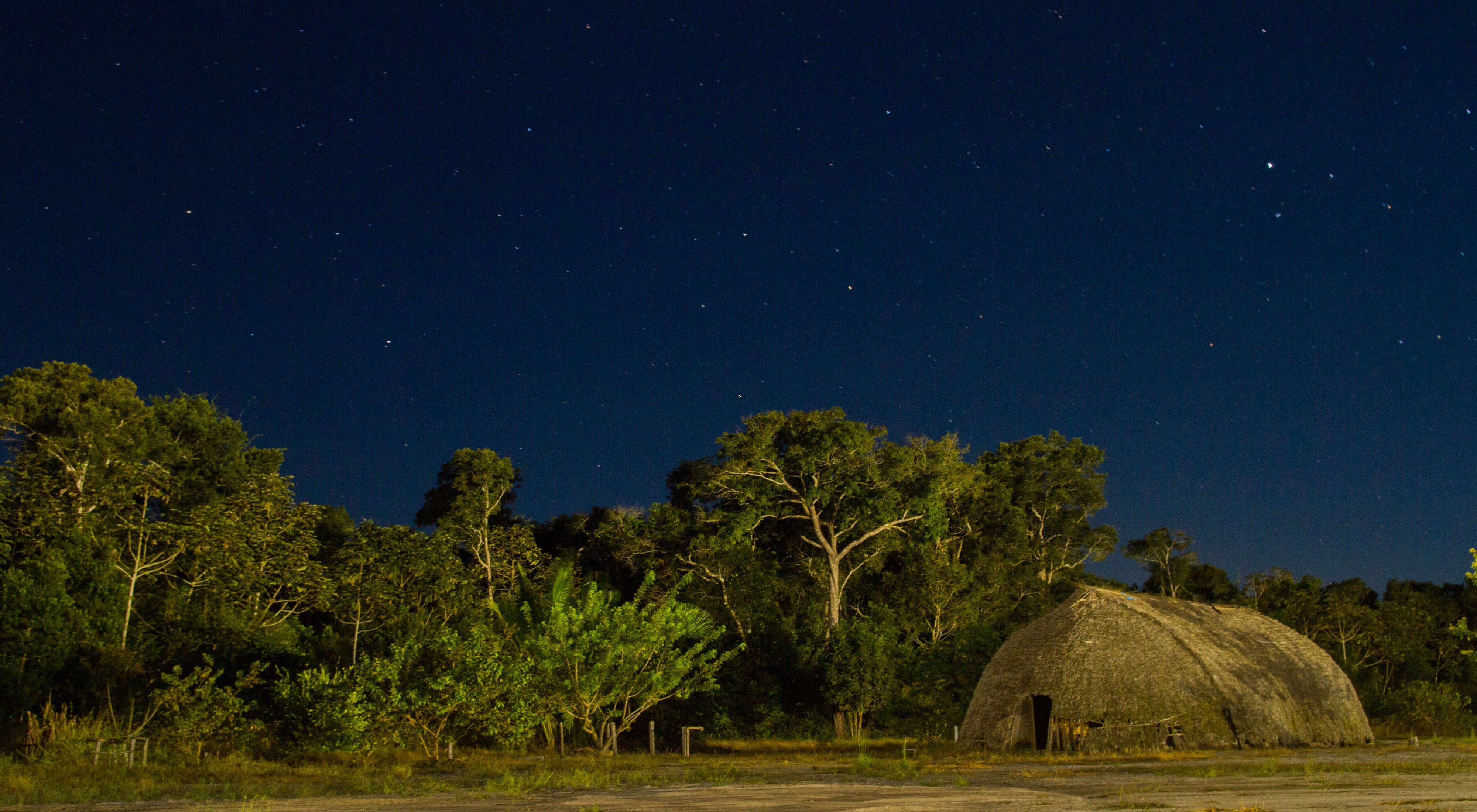 Céu estrelado na Aldeia Wazare, do povo indígena Paresi, em Campo novo do Parecis-MT.