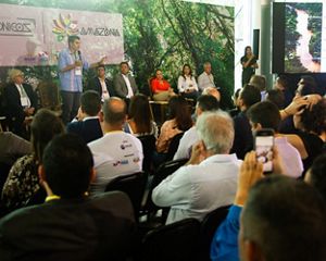 Evento de lançamento do MIT.
