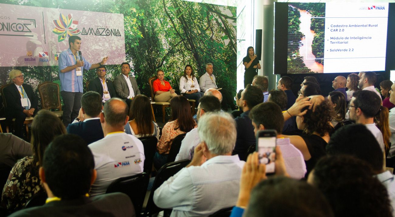 Evento de lançamento do MIT.