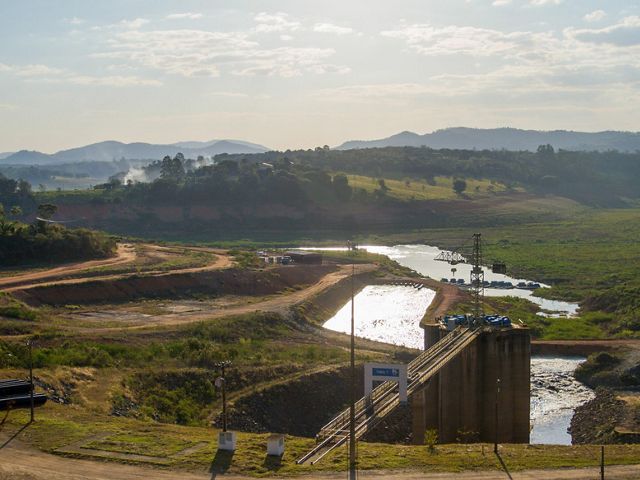 Área de captação de água na Represa do Jaguari, em Joanópolis-SP, no ano de 2015.