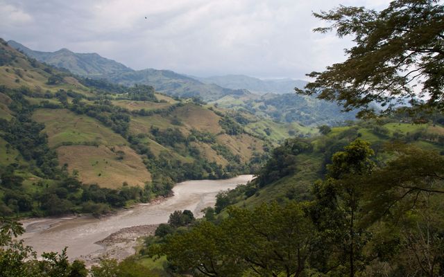 TNC and AB InBev are among the partners who formed a water fund in Colombia’s Cauca Valley that aims to improve water quality, reduce dry-season shortages, improve rural livel