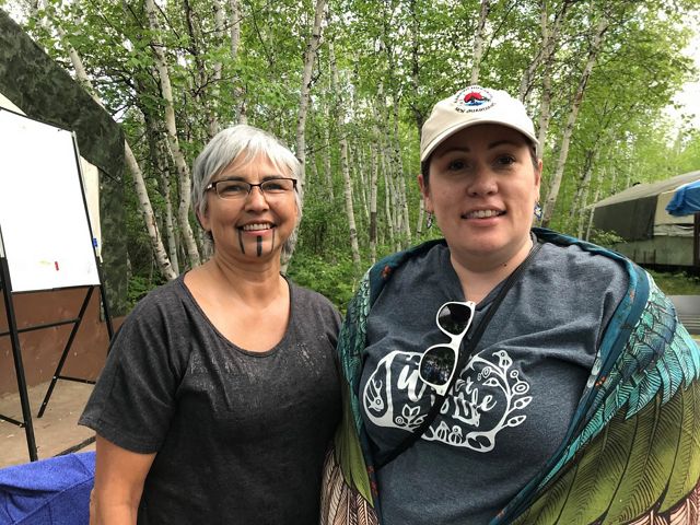 Margo Robbins of the Yurok Tribe and Heidi Cook, a councilor and lead for lands initiatives for Misipawistik shared knowledge during a Healthy Country Planning workshop in MB.