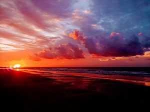 A colorful sunrise at the beach