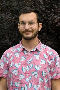 Headshot of Jake Leizear.