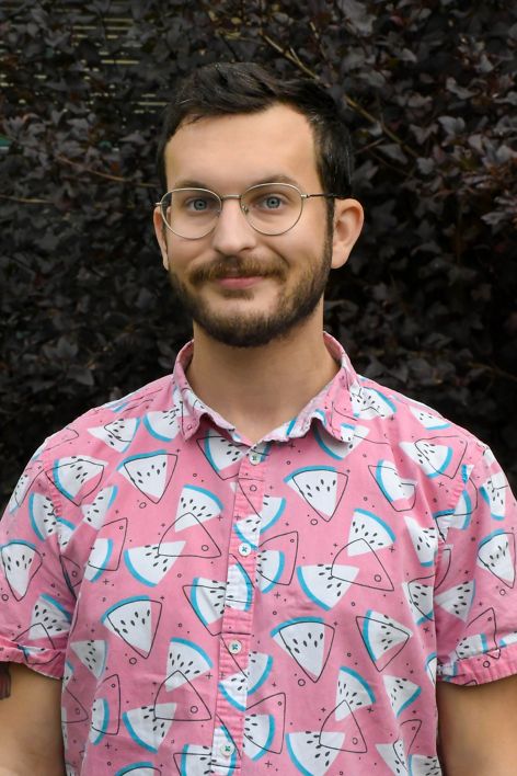 Headshot of Jake Leizear.