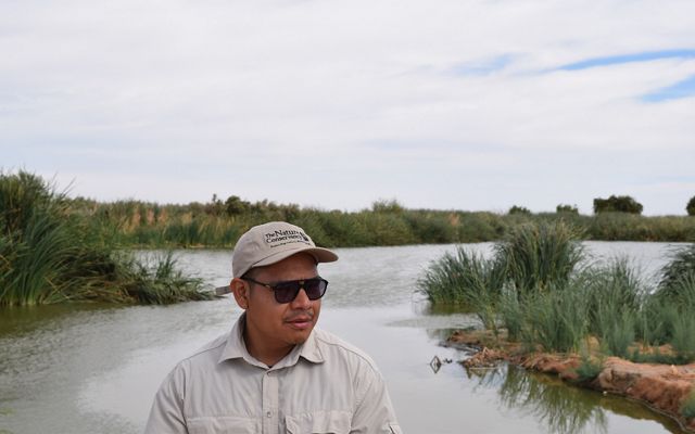 Edgar Carrera at the Las Arenitas wetland.