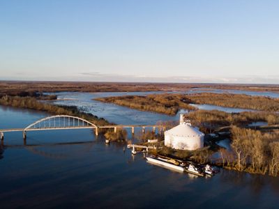 Flooding along the Mississippi River