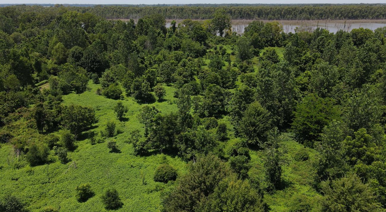 Drone view of Loch Leven and the Mississippi River.