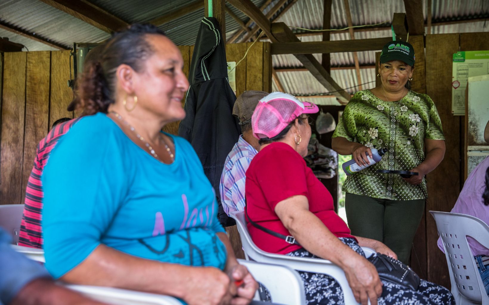Líder ganadera llanera Uno de sus mejores hallazgos ha sido fomentar el enfoque de género para mejorar la toma de decisiones en las fincas, mejorando su productividad. © TNC Colombia