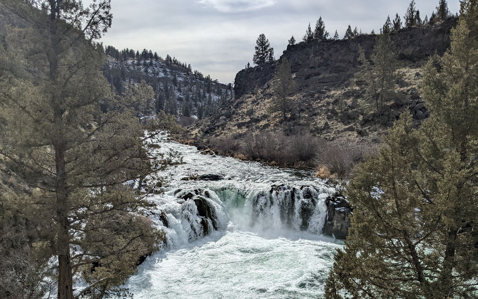 The Deschutes The Deschutes River was once called the "Peculiar River" due to its consistent and drought-resilient flows. Now we know that's because of groundwater. © Zach Freed