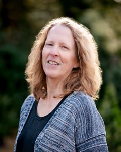 Headshot of Karen Lombard. 
