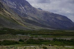 Humedales altoandinos en Cruz de Piedra, Chile Mediterráneo