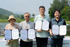 (L–R) Julia Lau Man-kwan, JP; Dr. Yin-lun Chan; Anthony Gao; and Chan Pok-chi, MH, JP