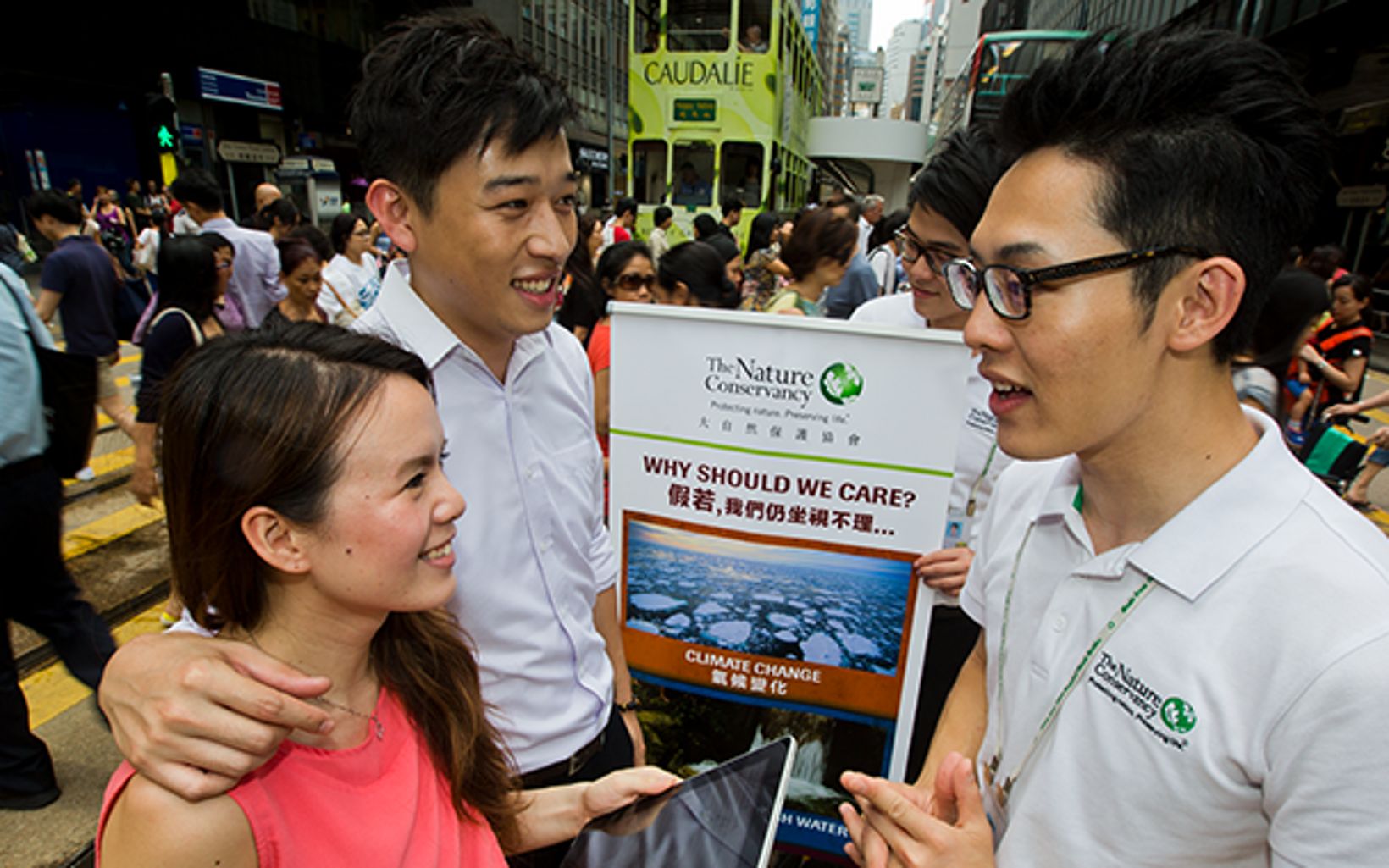 
                
                  Face-to-Face fundraisers Chan Sze Chun and Pierre Ng canvassing for TNC in Fanling, Hong Kong.
                  © The Nature Conservancy
                
              