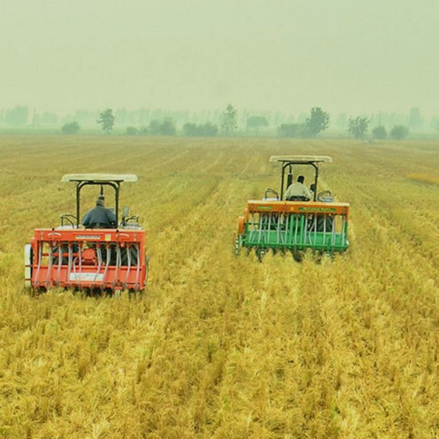 Happy Seeder in use in Northwest India