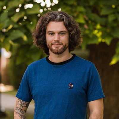 Headshot of Justin Dempsey.