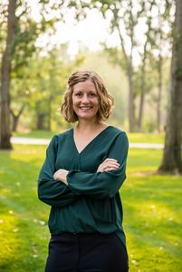 Headshot of Kari Kostka.