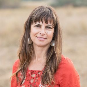 Headshot of Christina Kennedy.