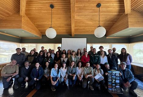 Participantes del lanzamiento del Plan de Conservación para la reserva de la biósfera Torres del Paine.