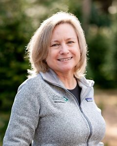 Headshot of Liz Pearce