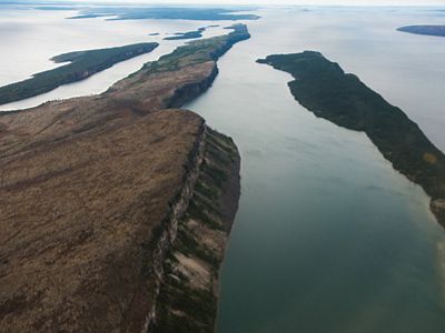 The Pethei Peninsula separates the basins of the East arm of Great Slave Lake.  McLeod Bay is to the north and Christie Bay to the south.