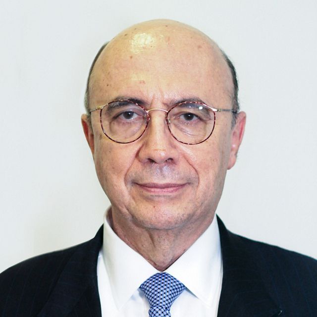 Member of the board of directors of Azul Brazilian Airlines.