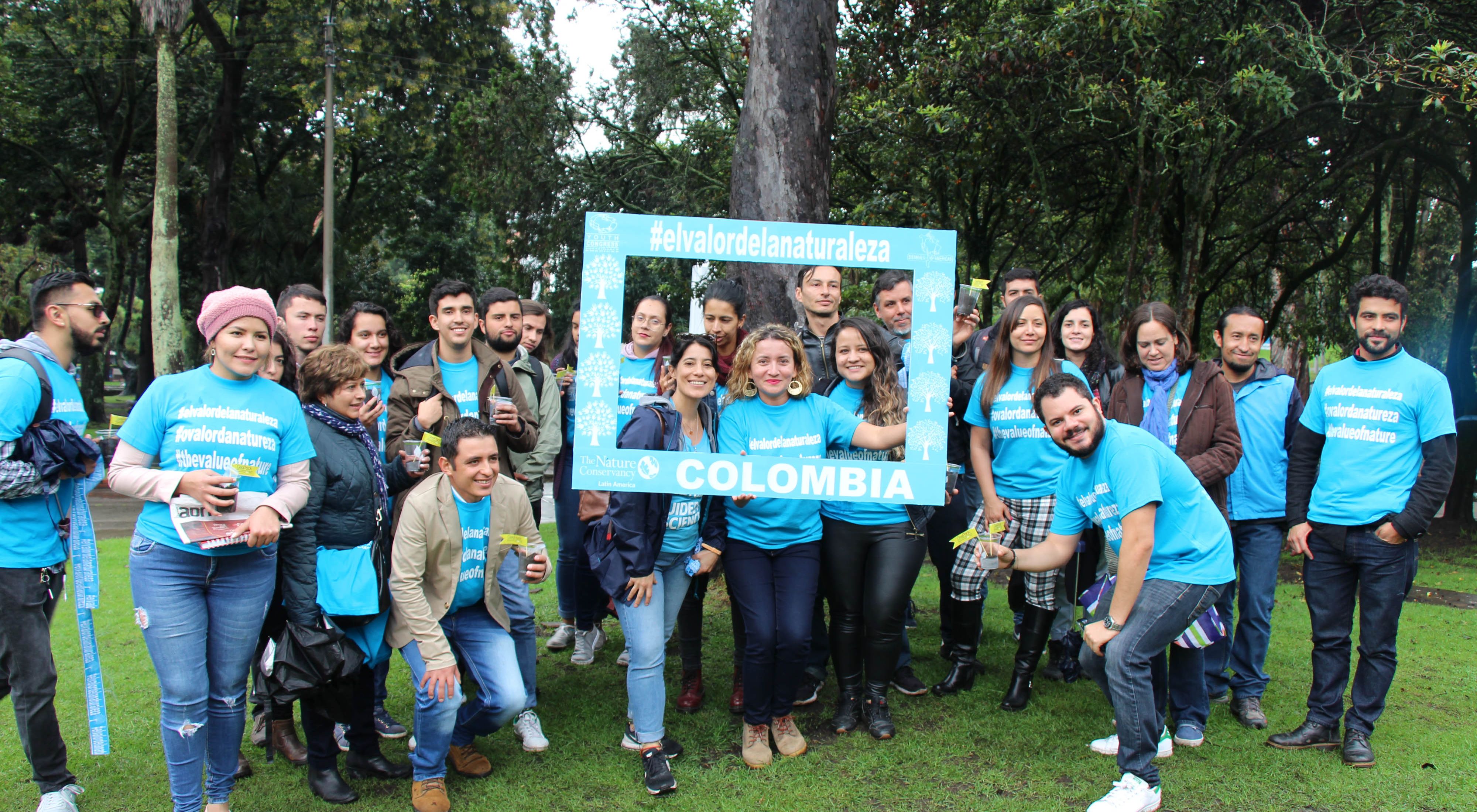 en acción en Bogotá durante la campaña #TheValueOfNature en junio 2019.