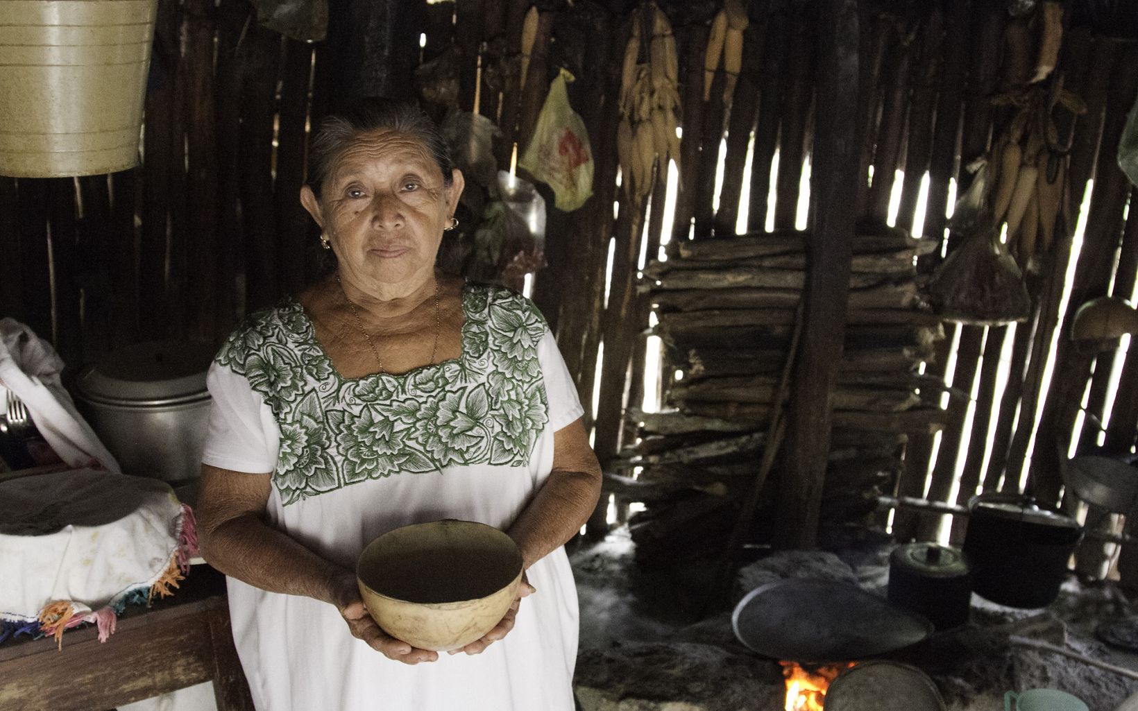 Comunidades Maya Empoderar a las comunidades locales e indígenas para salvaguardar y beneficiar la Selva Maya © Erika Nortemann/TNC