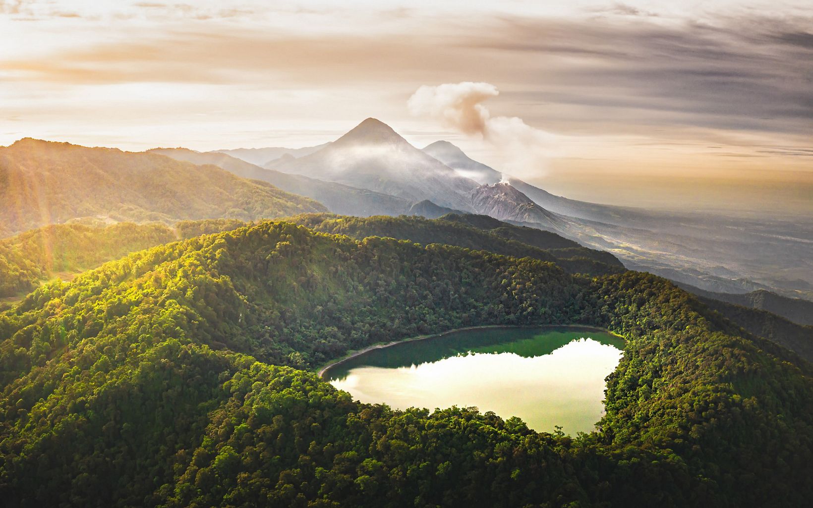 Laguna Chikabal, Guatemala-Quetzaltenango Quetzaltenango  © Marcelo Gutierrez 