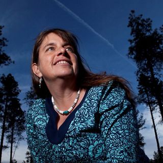 Mary Stuever headshot.