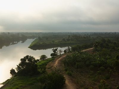 View of Magdalena river outside the town Santa Cruz Mompox, Bolivar Colombia. The Magdalena River basin includes 151 tributaries. Its drainage basin covers 27.3
million hectares, which is 24% of the country’s area and where 66% if the population lives. Unfortunately, rapid growth is causing major threats to the environmental health of the basin. The Colombian Government and the Conservancy are working on multi-year, multi-purpose effort to solve the dilemmas like pollution, flooding, climate change, water scarcity, and declining fisheries that threaten the basin