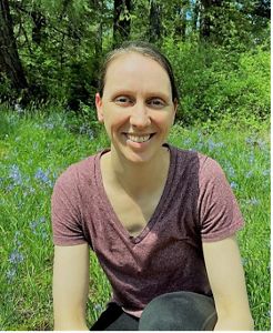 Megan Creutzburg headshot.