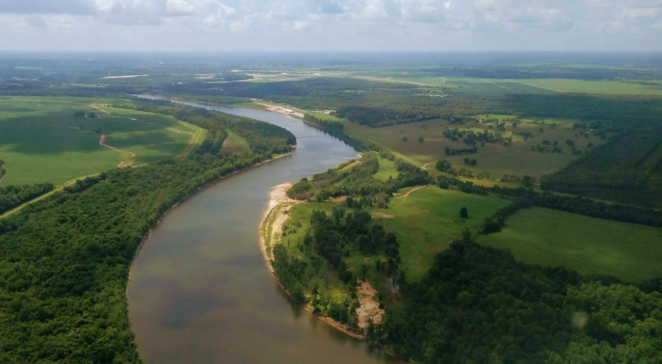 Overview of the Mississippi River with agriculture fields.