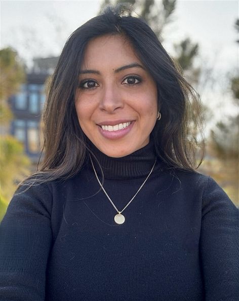 Candid headshot of Mariana Rosales.