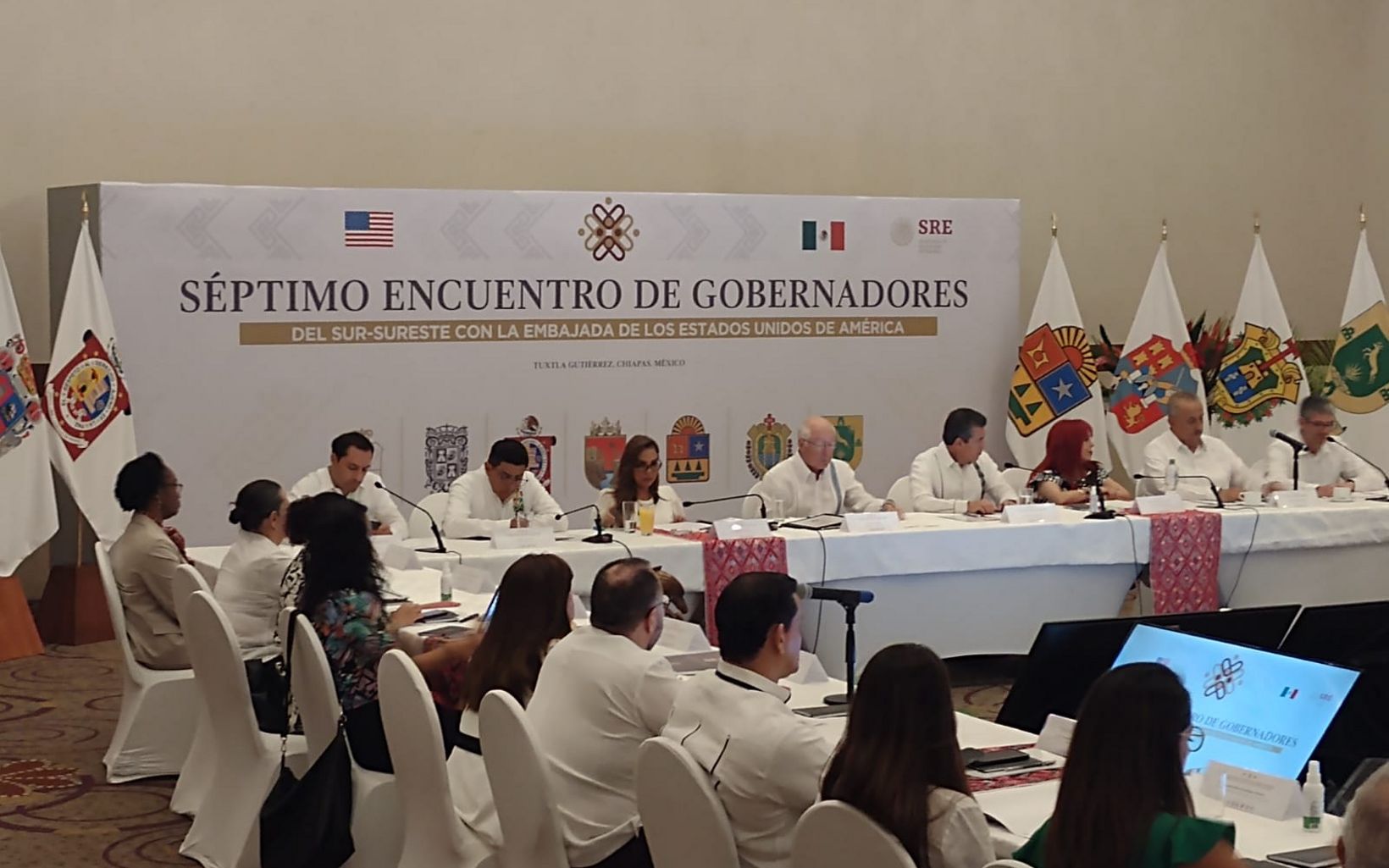 En el marco del 7° Encuentro entre el Embajador de los Estados Unidos de América, Sr. Ken Salazar y personas representantes de los gobiernos de siete estados del sur sureste de México