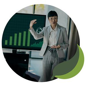 A professional presents data on a screen.